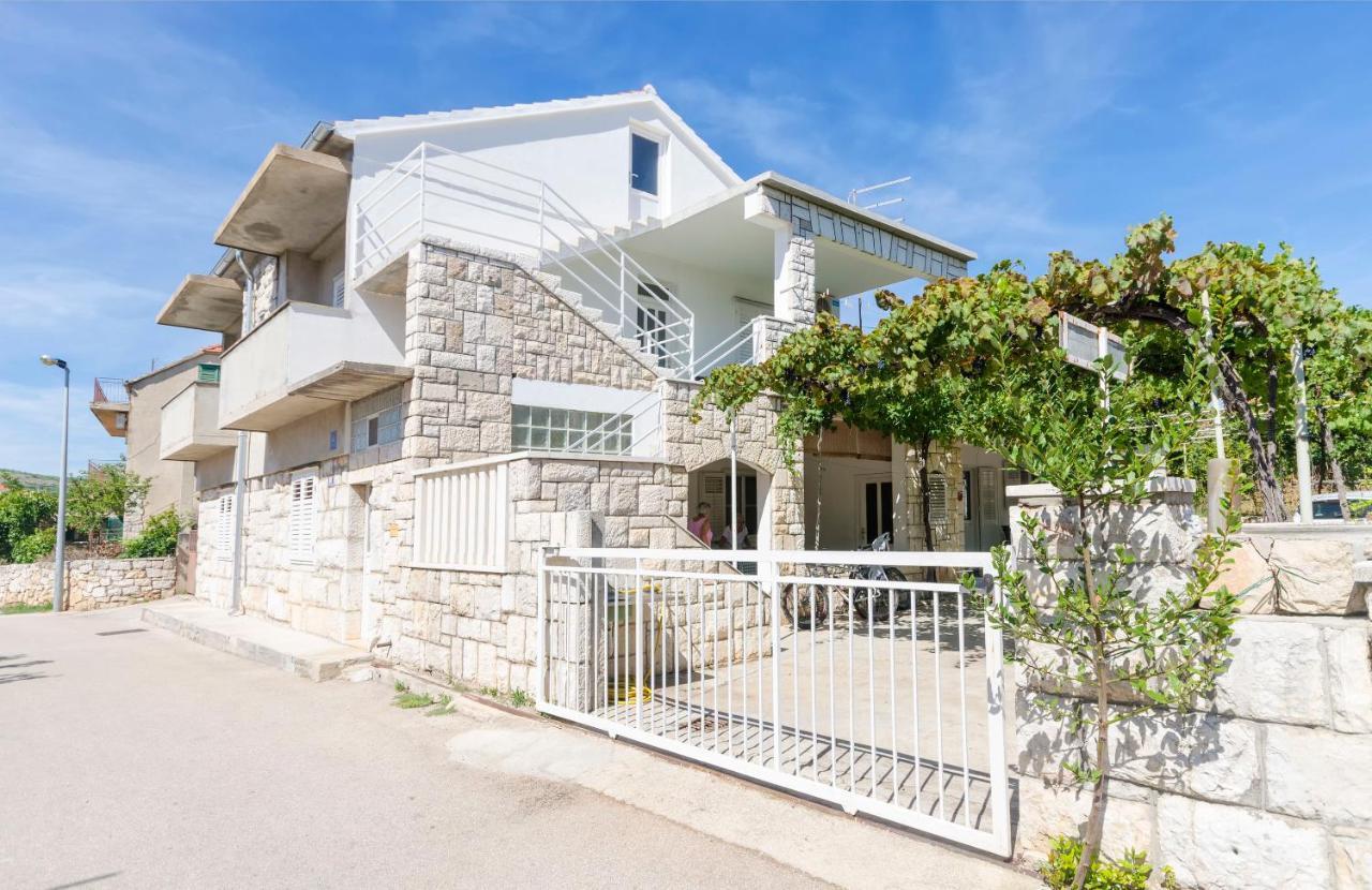 Apartment Niko Vodice Exterior foto